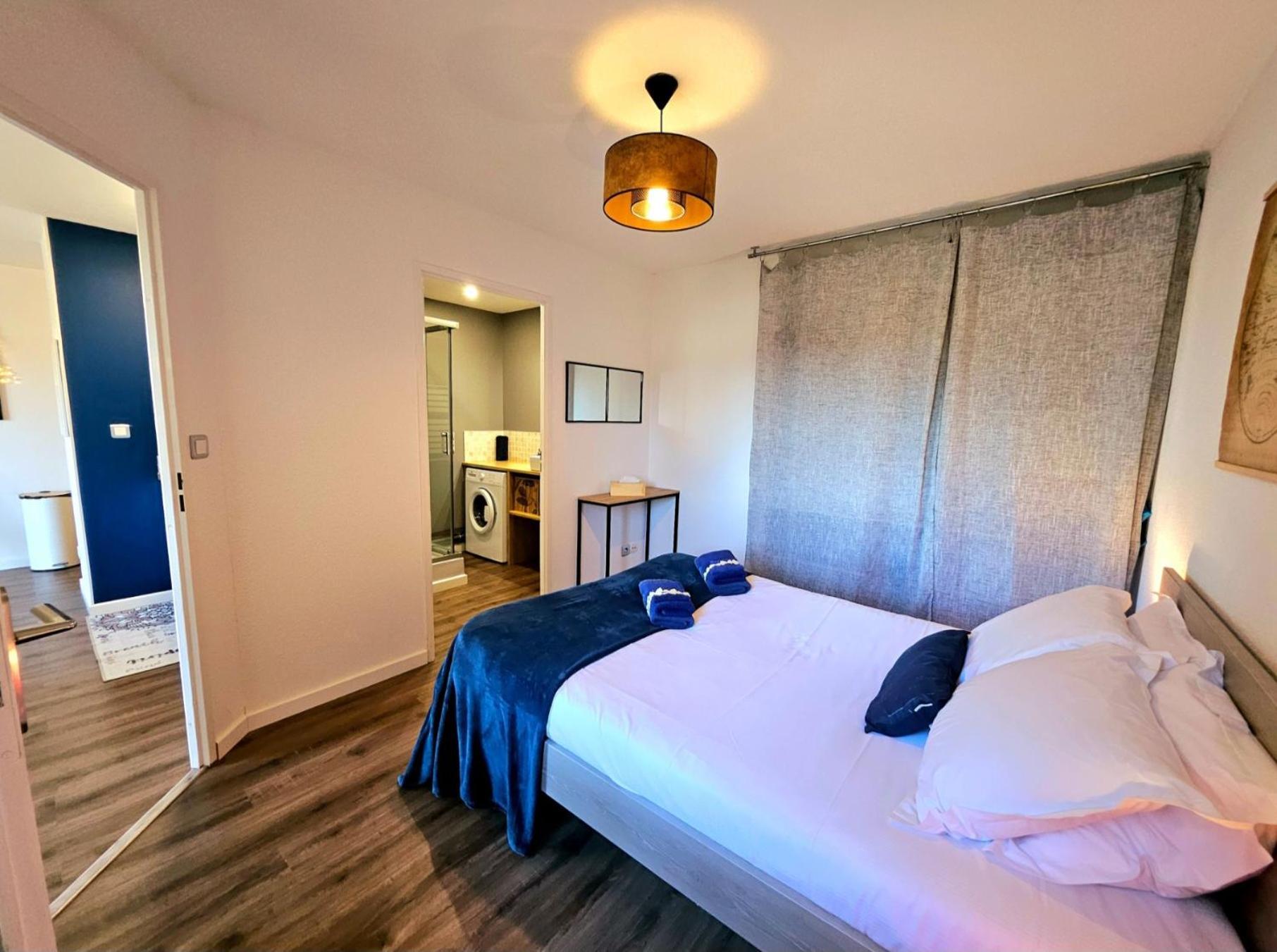 Appartement Residentiel Avec Parking/Proche Centre Angoulême Exteriör bild