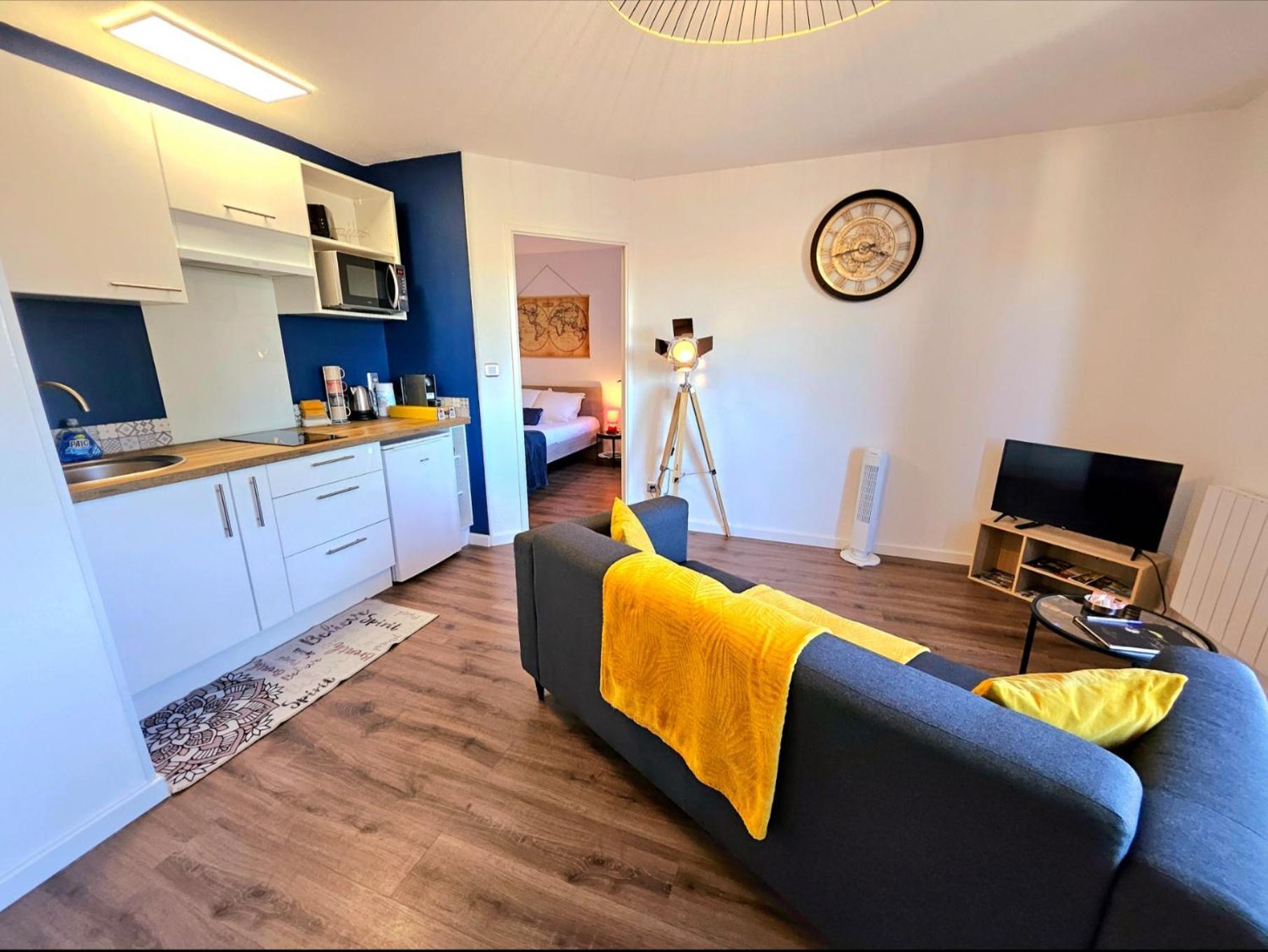 Appartement Residentiel Avec Parking/Proche Centre Angoulême Exteriör bild